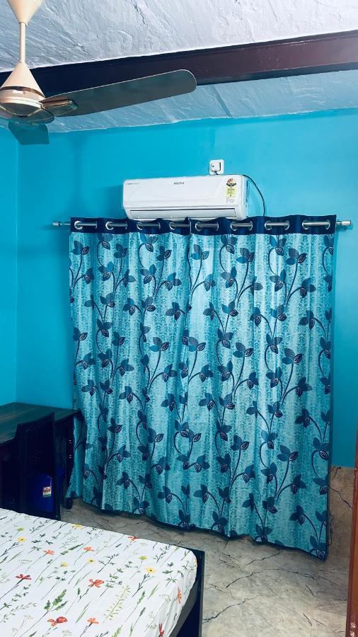 Tandon Lodge On The Ganga Ghat Homestay Varanasi Exterior photo