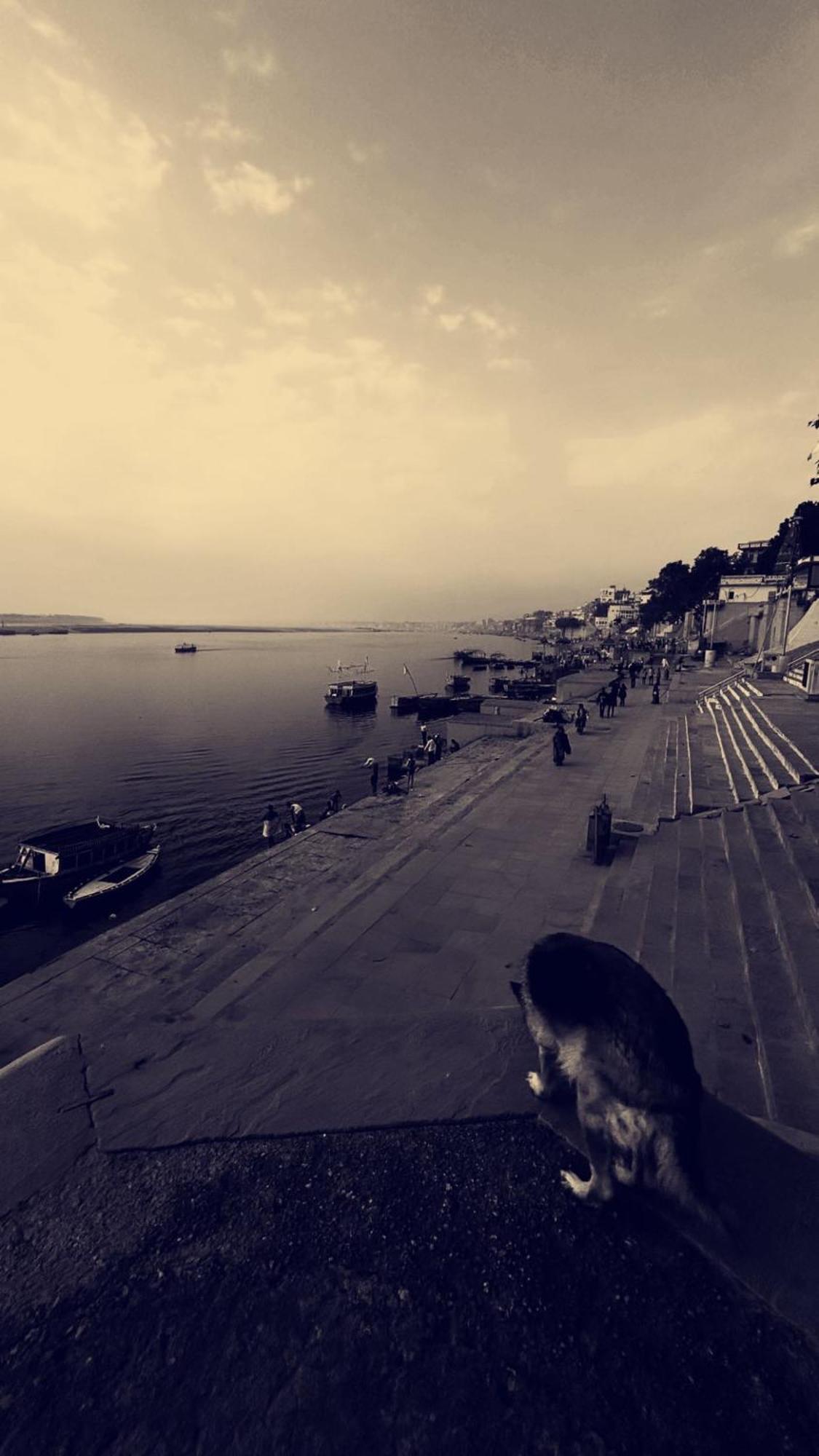 Tandon Lodge On The Ganga Ghat Homestay Varanasi Exterior photo