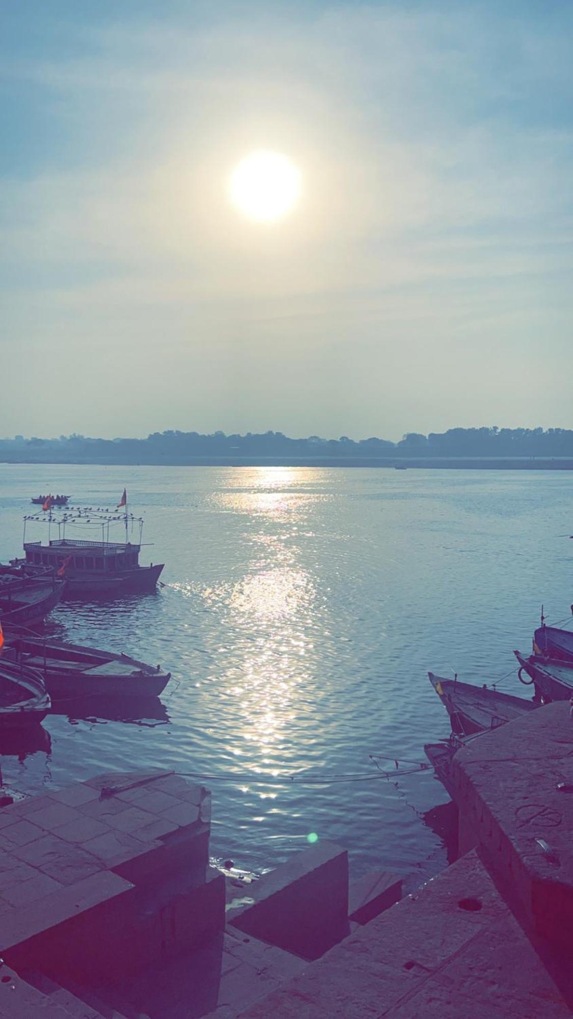 Tandon Lodge On The Ganga Ghat Homestay Varanasi Exterior photo