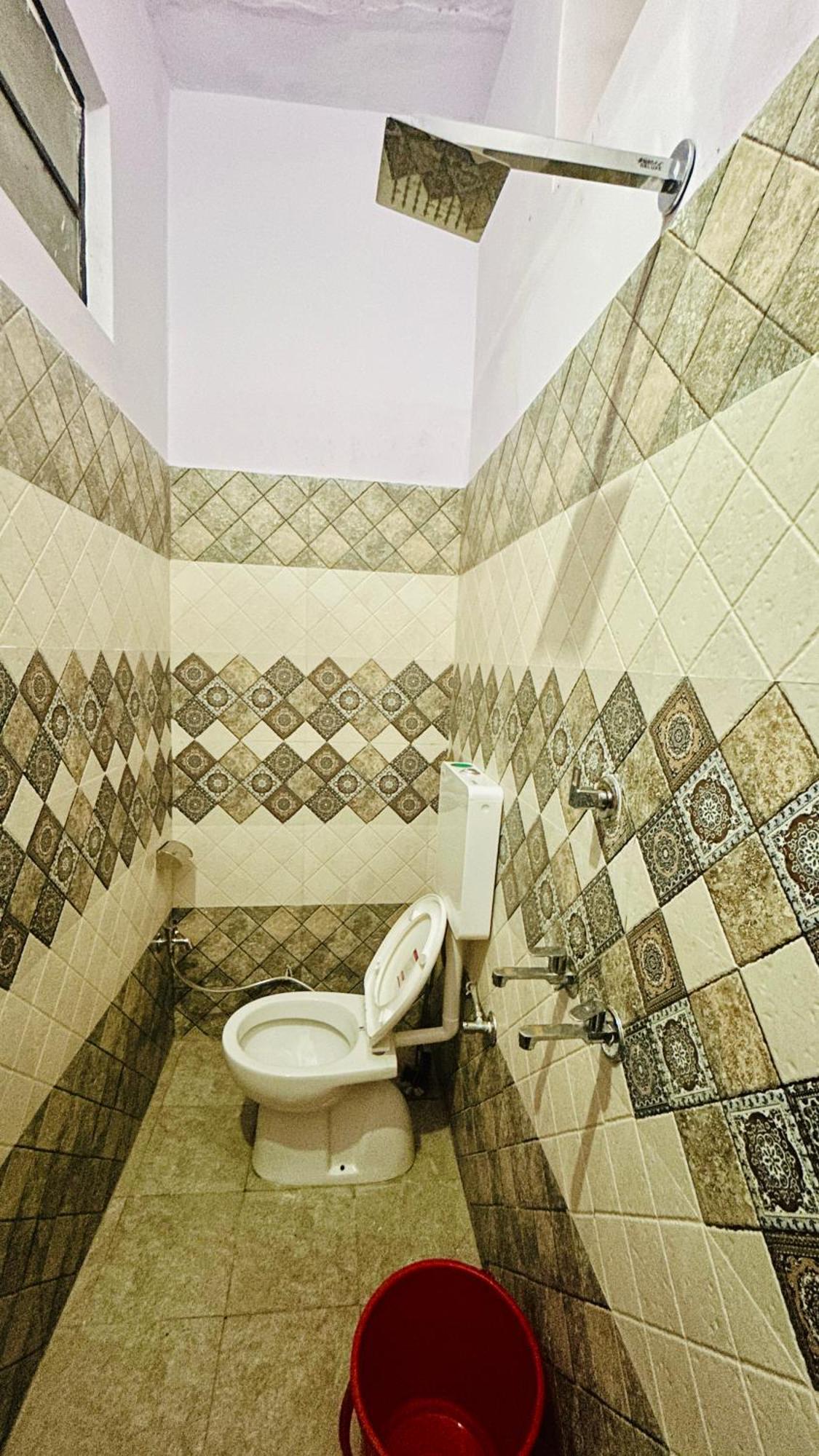 Tandon Lodge On The Ganga Ghat Homestay Varanasi Exterior photo